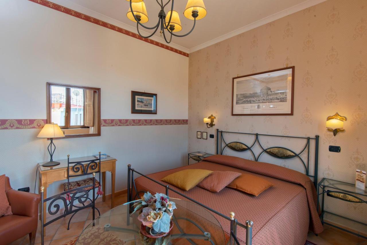 Pinto-Storey Hotel Napels Buitenkant foto